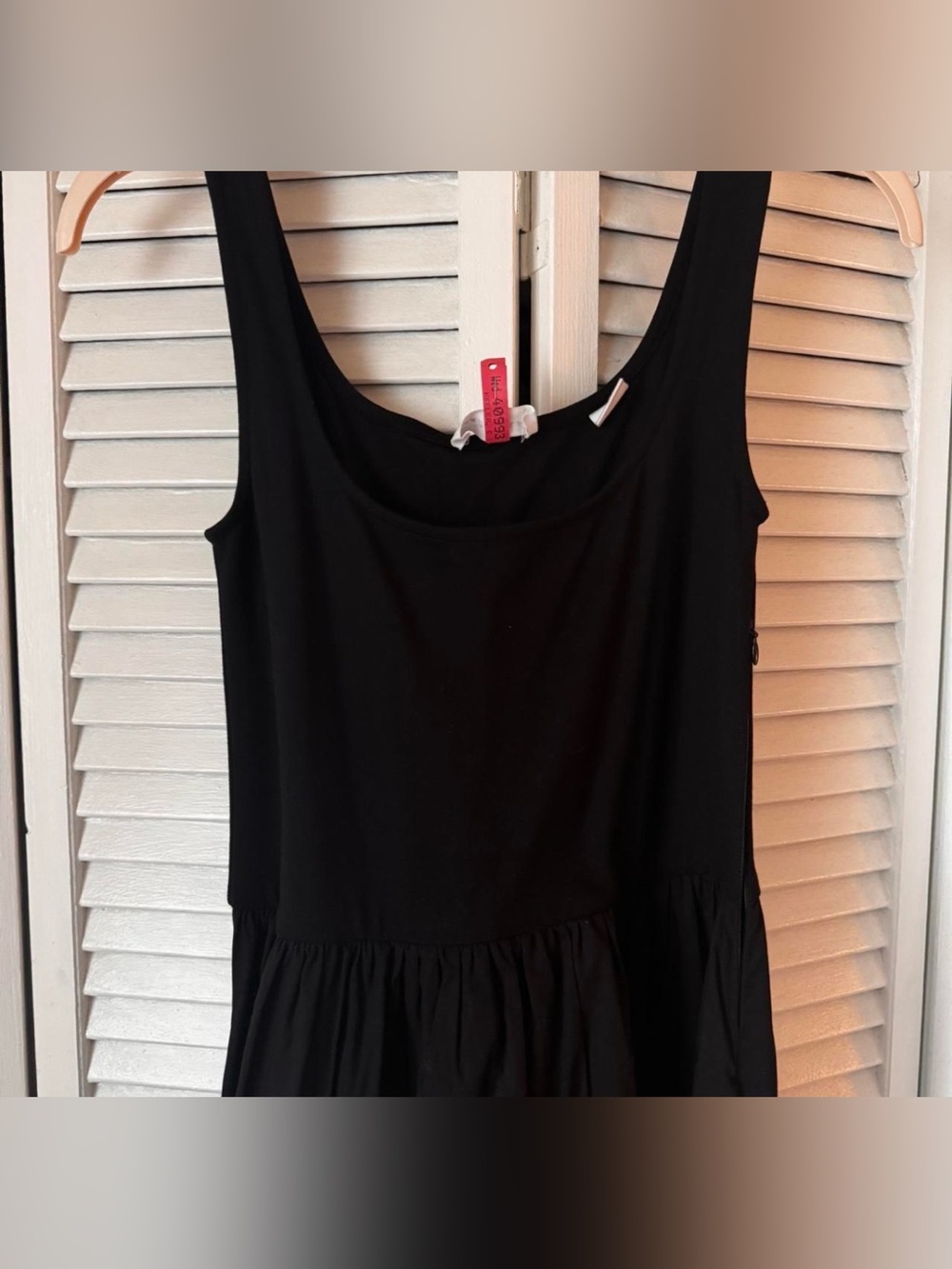 Black Long-Sleeve Maxi Dress with Tie Waist - Picture 7 of 8